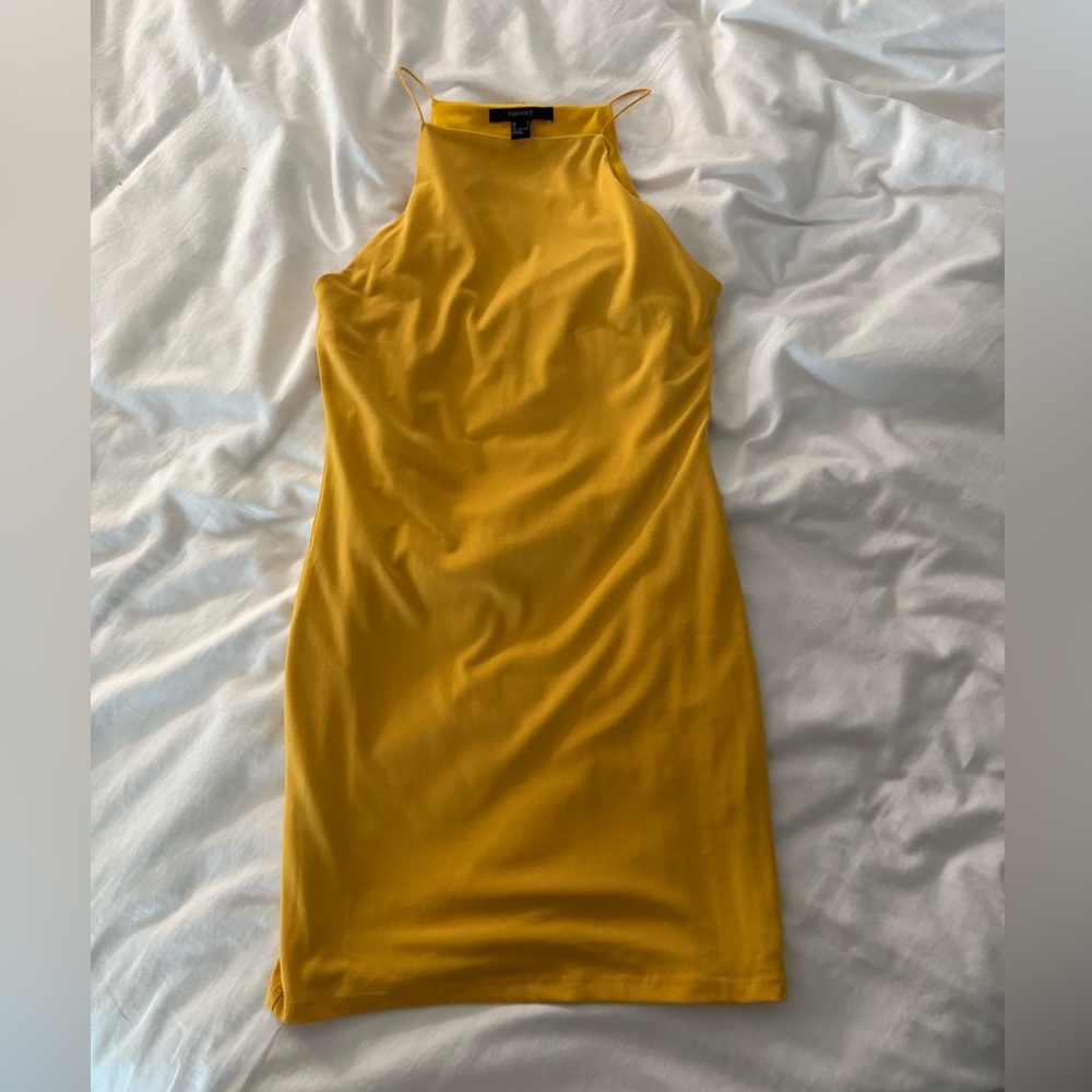 Elegant Yellow Gold Sleeveless Dress